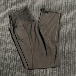 Senita Athletics Lux Capris in Black